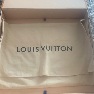 Louis Vuitton box and dust bag for neverfull MM